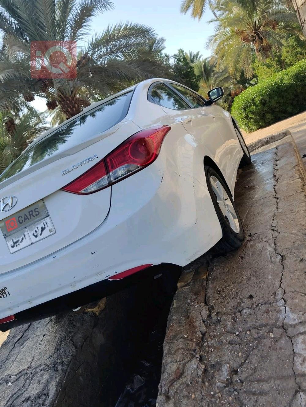 هیوندای ئەلەنترا